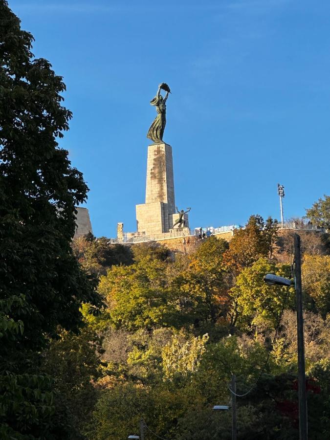 Hillside Luxury Residence Budapest With Free Garage Екстериор снимка